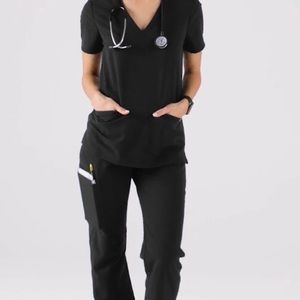Figs Black XS Casma Three Pocket Scrub Top